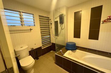 Jalan Setia Impian U13/7