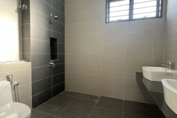 Jalan Setia Utama U13/37L