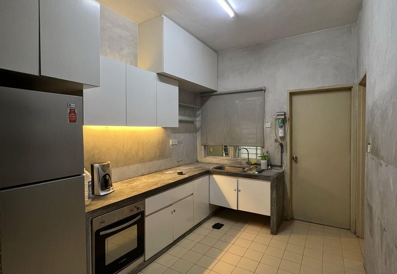 Jalan Setia Indah U13/11H