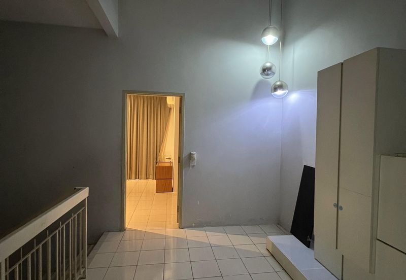 Jalan Setia Indah U13/11H