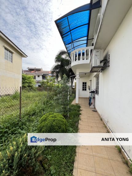 End lot with extra land ata one side at Taman Putra Prima Puchong - Phase 1 , Selangor, Puchong