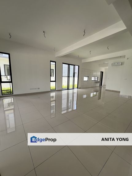 2 Storey Link Villa - End lot at Luxura Residence Twentyfive7 Kota Kemuning Shah Alam, Selangor, Kota Kemuning