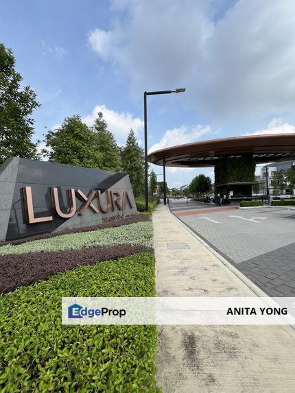 2 Storey Link Villa - End lot at Luxura Residence Twentyfive7 Kota Kemuning Shah Alam, Selangor, Kota Kemuning