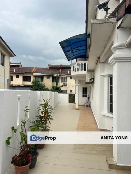 Taman Putra Prima Puchong End lot house - Phase 1 , Selangor, Puchong