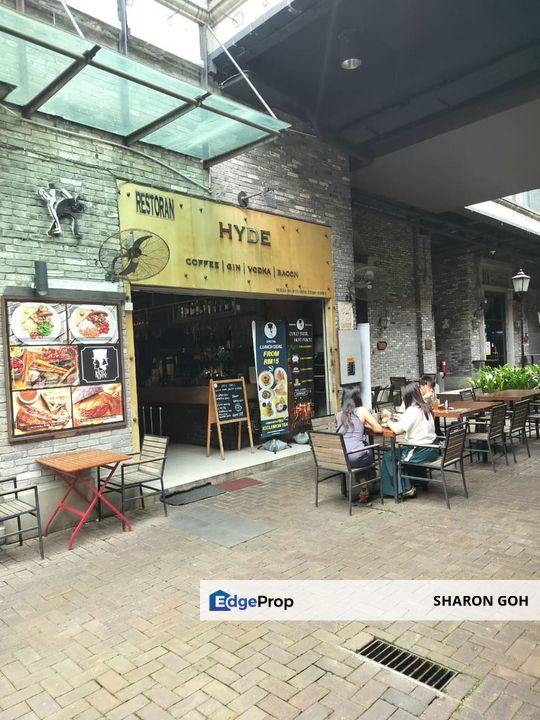 Excellent Retail Lot with Spacious Rooftop Space, Selangor, Damansara Perdana