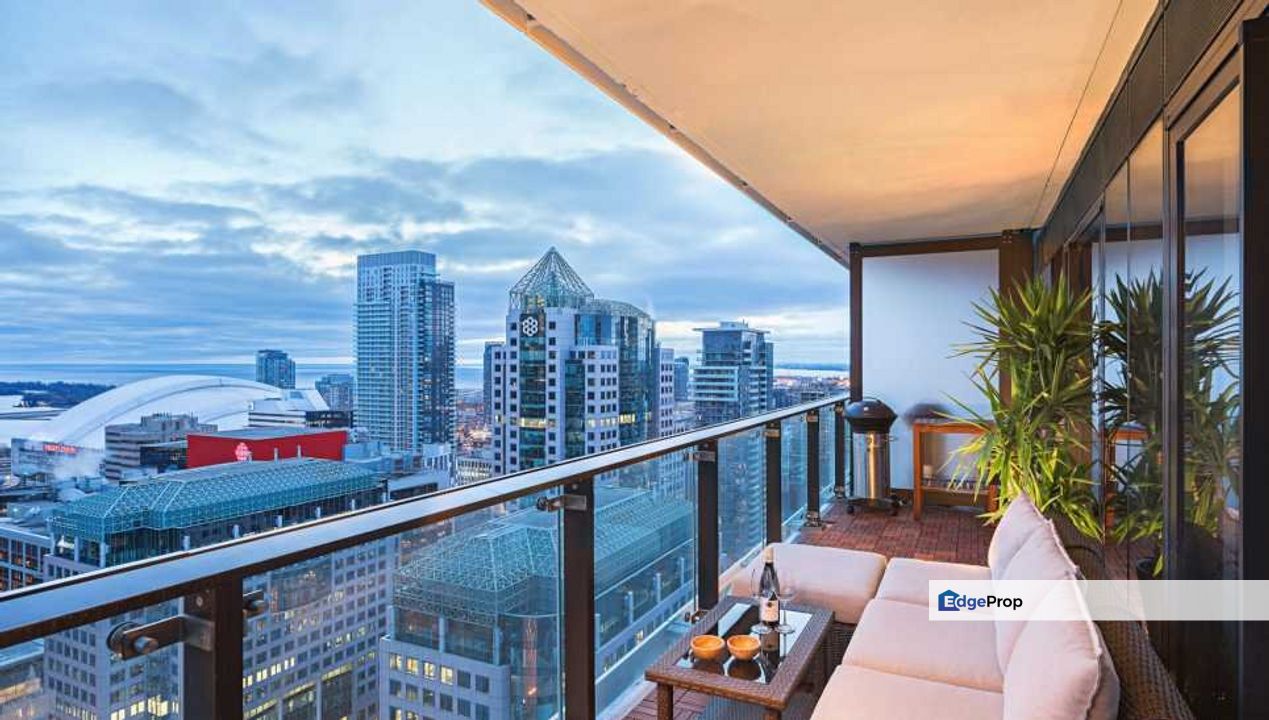 Located in KL City Freehold Luxury lifestyle Condo, Kuala Lumpur, KL City