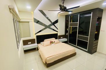 Super Low Density Only 600 Units Freehold KL MRT C