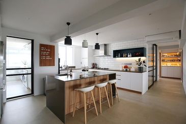 1 Station to TRX, 2 to KLCC Park, Freehold Condo |