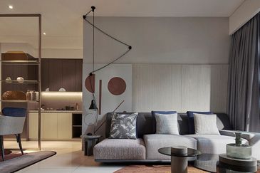 [FULLY FURNISHED] Freehold MRT KL New Project Luxury Residence RM 460k ++