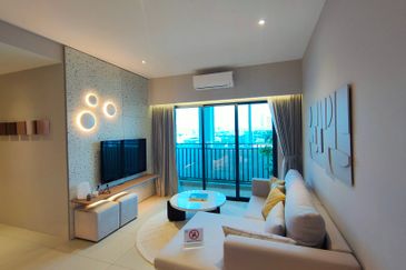 AU 1 (Datuk Keramat)