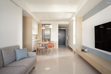 Sri Petaling Condo 3room RM 400k Free Furnished