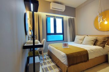 New Sky View Condo Beside LRT | Low Density Nice Facility