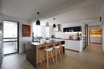 Mont Kiara Fully Furnished 3 Bedroom Condo New Launch Beside LRT & MRT