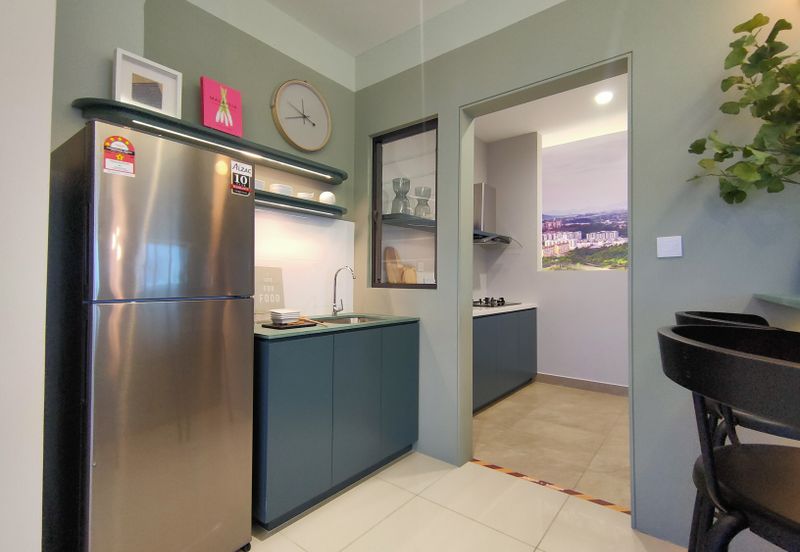 New Luxury 3 Room Freehold Kepong Condo, Free 2 Side by Side Carpark , Free Furnished