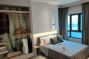 New Luxury 3 Room Freehold Kepong Condo, Free 2 Side by Side Carpark , Free Furnished