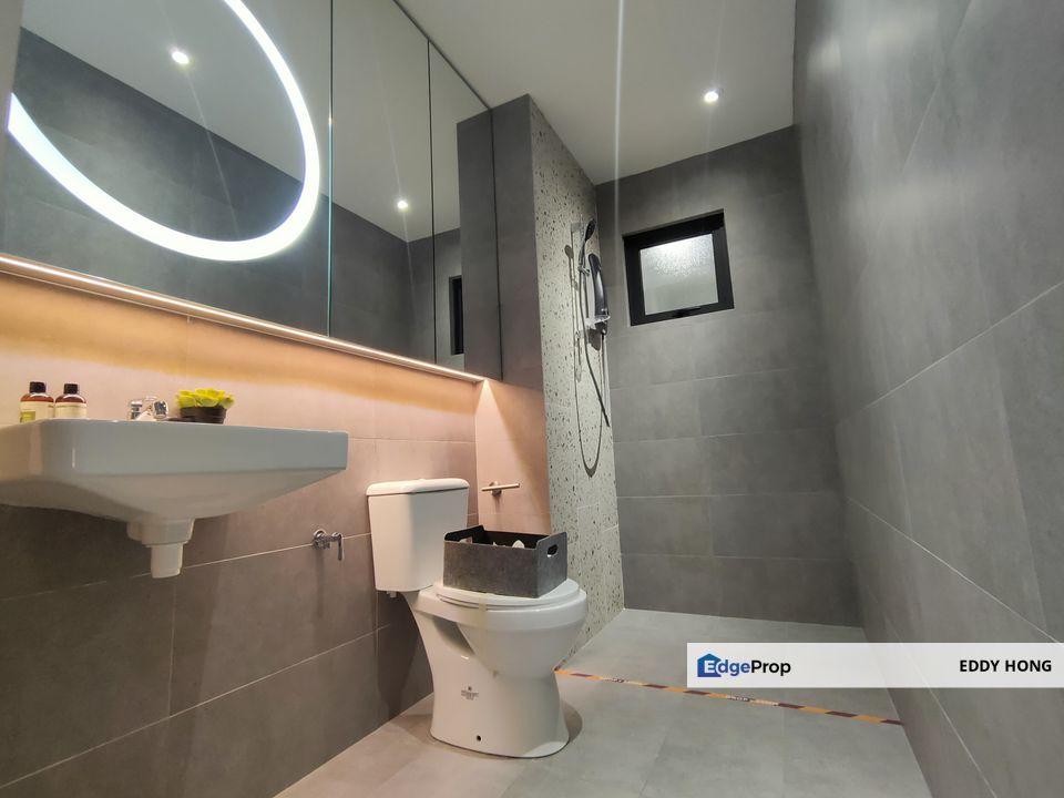 New Luxury 3 Room Freehold Kepong Condo, Free 2 Side by Side Carpark , Free Furnished, Kuala Lumpur, Bandar Menjalara