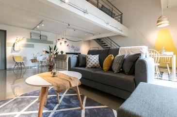 KL 4STATION TO LRT SURIA KLCC 450K ONLY