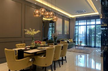 [NEW FREEHOLD 5G CONDO] 3Room 900Sqft 2 Carpark | 0% DownPayment & Fully Furnished