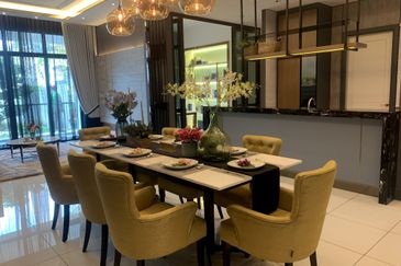 [NEW FREEHOLD 5G CONDO] 3Room 900Sqft 2 Carpark | 0% DownPayment & Fully Furnished