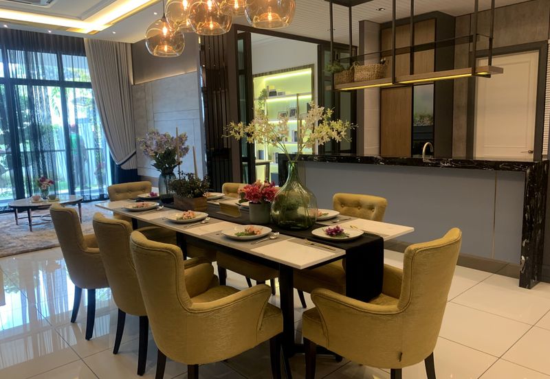 [NEW FREEHOLD 5G CONDO] 3Room 900Sqft 2 Carpark | 0% DownPayment & Fully Furnished