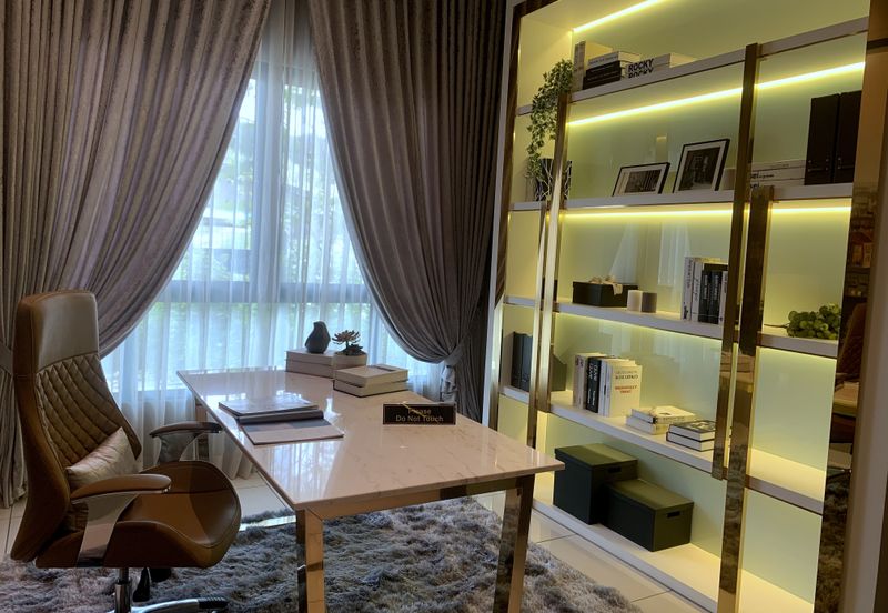 [NEW FREEHOLD 5G CONDO] 3Room 900Sqft 2 Carpark | 0% DownPayment & Fully Furnished