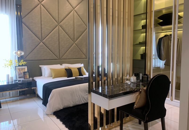 [NEW FREEHOLD 5G CONDO] 3Room 900Sqft 2 Carpark | 0% DownPayment & Fully Furnished