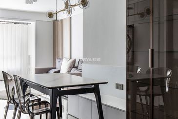 [NEW FREEHOLD 5G CONDO] 3Room 900Sqft 2 Carpark | 0% DownPayment & Fully Furnished