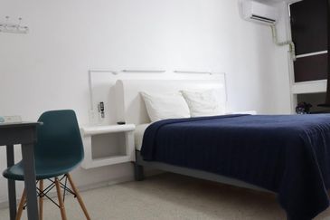 [NEW FREEHOLD 5G CONDO] 3Room 900Sqft 2 Carpark | 0% DownPayment & Fully Furnished