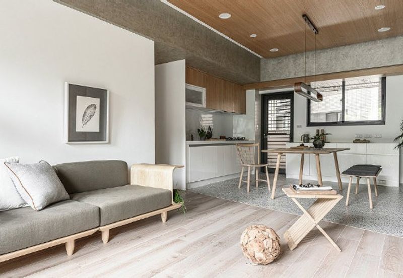 Radium Adesa Desa East Residences