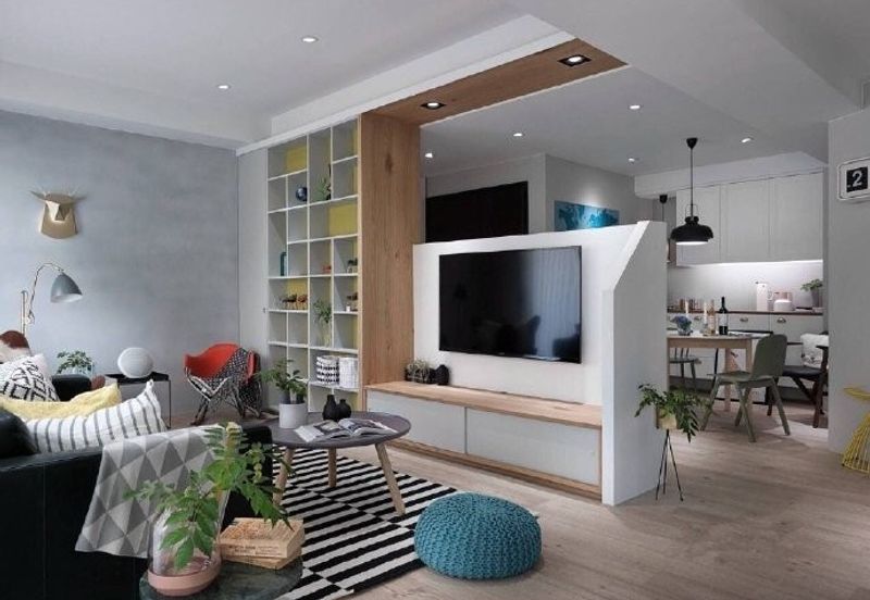 easy access to Mid Valley Low Density 600 Units Only! Pure Residential concept Project 3room Freehold