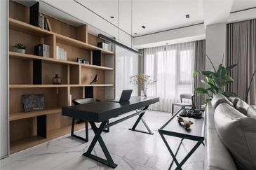 Prime Location. Walking distance to shopping mall and lrt station