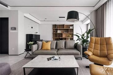 Prime Location. Walking distance to shopping mall and lrt station