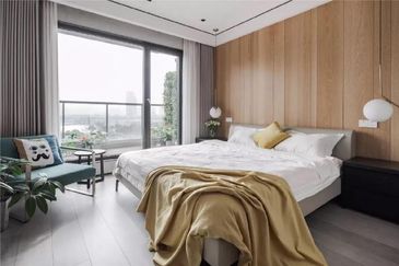 Prime Location. Walking distance to shopping mall and lrt station