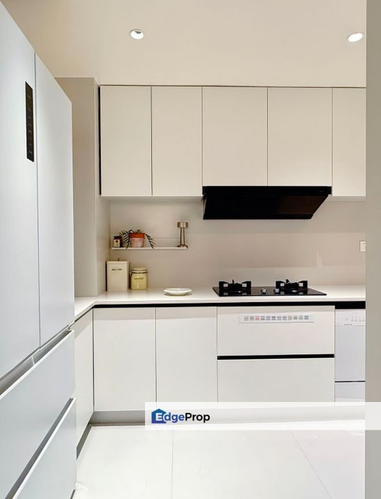 Mid Valley Fuuly Furnished Condo 5 mins to MRT, Kuala Lumpur, Mid Valley City