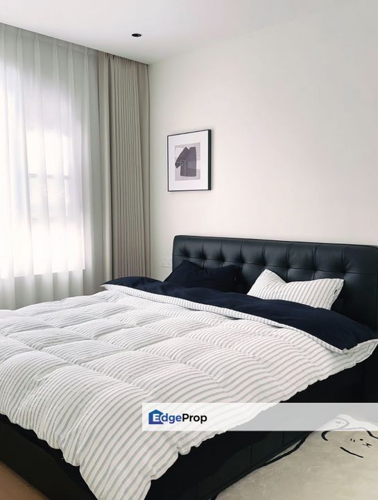 KL City New Luxury Condo 3 rooms 5 mins to MRT , Kuala Lumpur, Sungai Besi