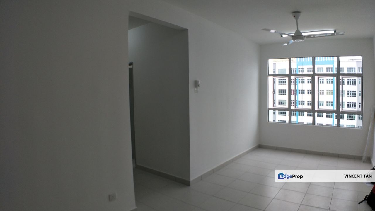 Good Condition Basic Unit Pangsapuri Seri Utama For Rental Rm1 000 By Vincent Tan Edgeprop My