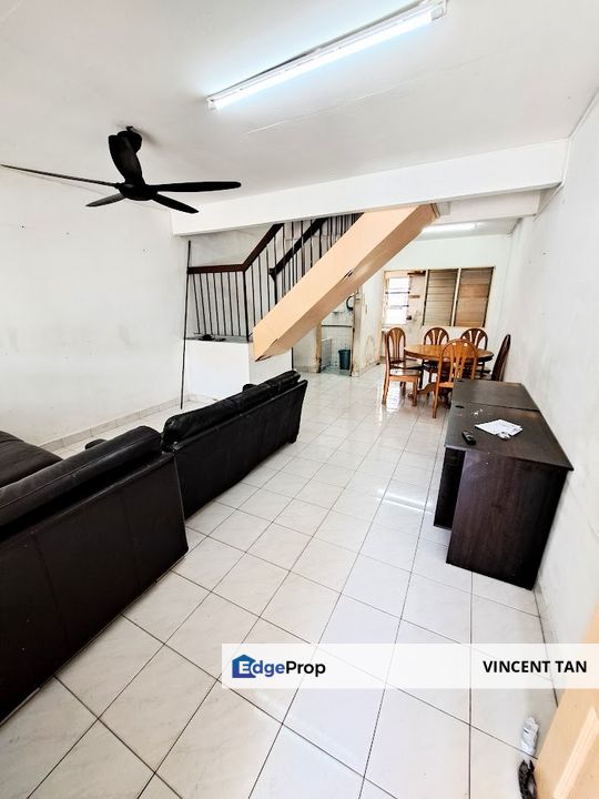 Limited affordable 2 Renovated Storey Landed House near LRT Station at Taman Cempaka Ampang
