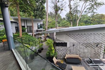 A magnificent villa in Tanarimba Janda Baik for sale