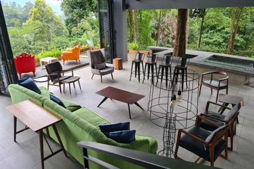 A magnificent villa in Tanarimba Janda Baik for sale