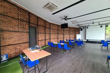 A magnificent villa in Tanarimba Janda Baik for sale