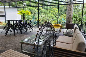 A magnificent villa in Tanarimba Janda Baik for sale