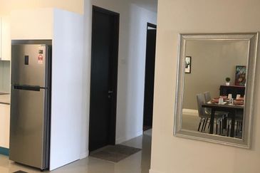 16 Quartz Melawati Condominium