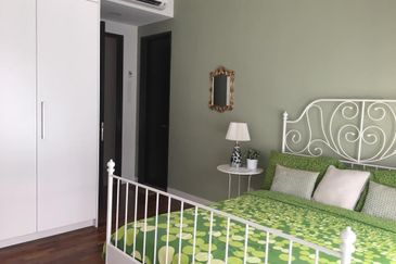 16 Quartz Melawati Condominium