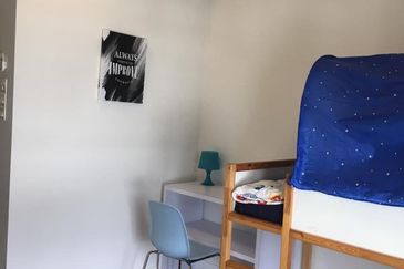 16 Quartz Melawati Condominium