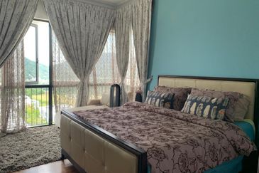 16 Quartz Melawati Condominium