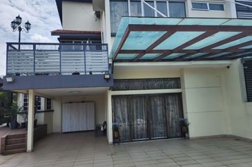 SS3 Double Storey Extended and Improved Semi Detached House