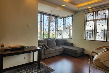 SS3 Double Storey Extended and Improved Semi Detached House