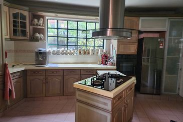 SS3 Double Storey Extended and Improved Semi Detached House