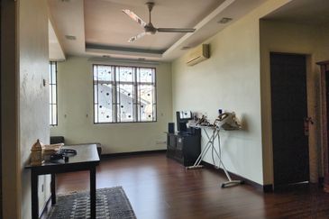 SS3 Double Storey Extended and Improved Semi Detached House