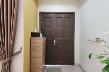 Bukit Jelutong 2 storey superlink house for sale
